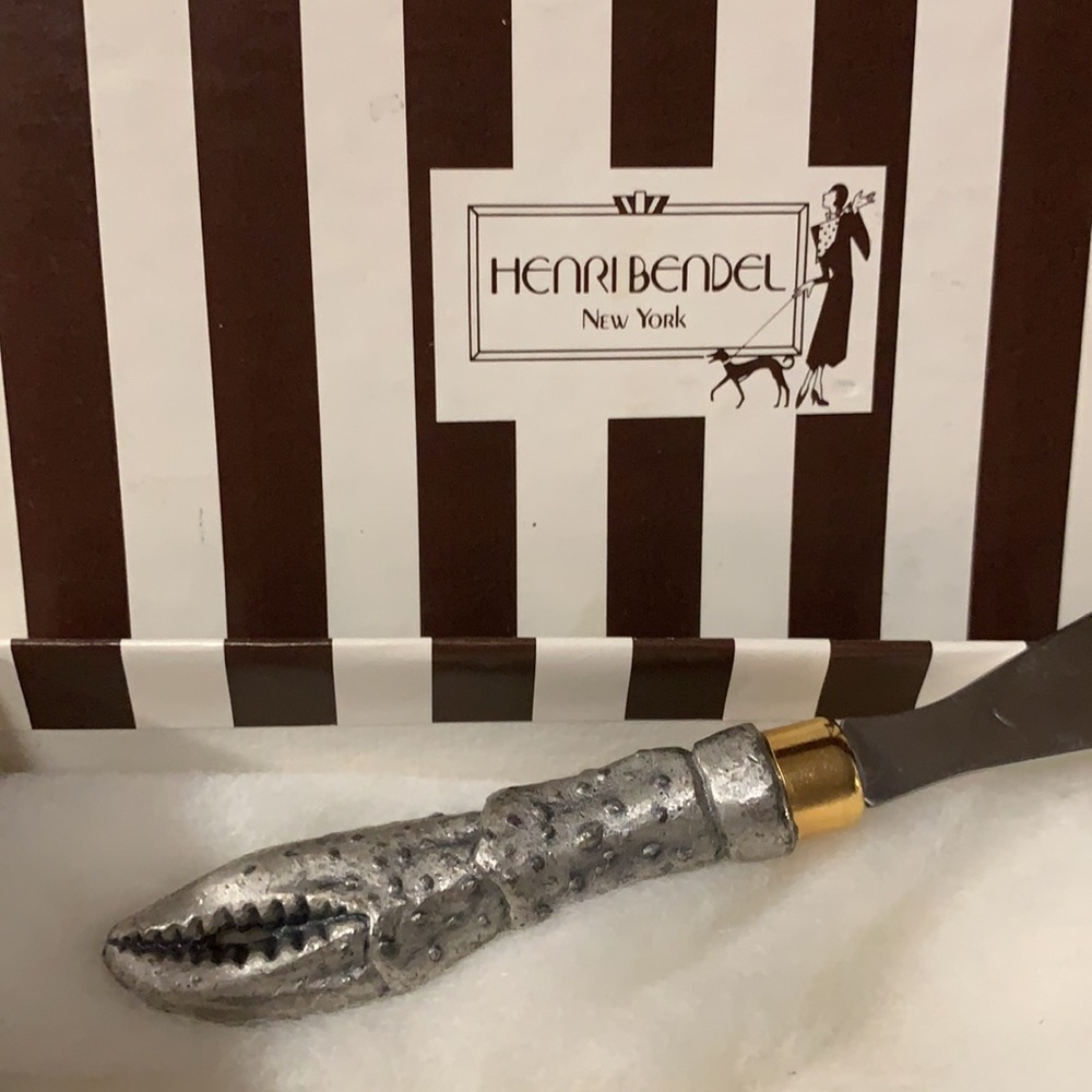 Henri Bendel NWBox.  Butter Lobster Claw Handle -Pate Spreader never usedw/box
